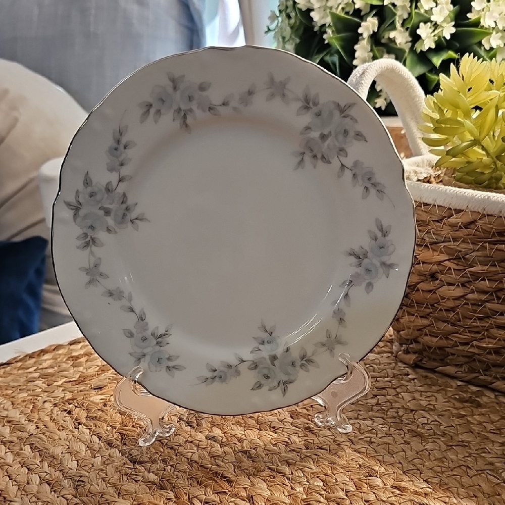 Elegant Floral White Vintage Plate